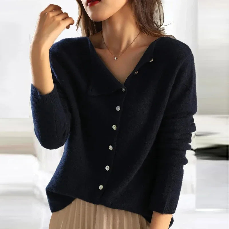 Vita™ | Jumper Med Trendy Knaplukning